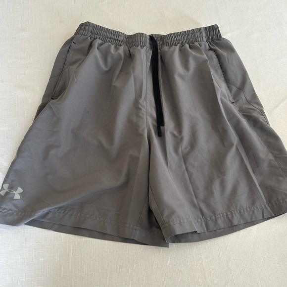 Under Armour Other - Men’s Under Armour large shorts